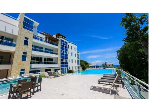 Two Bedroom Oceanview Condo On A Secluded Beach