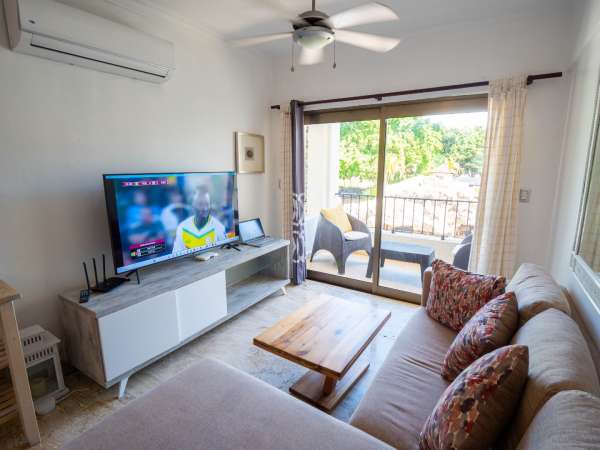 Two Bedroom Oceanview Condo On A Secluded Beach