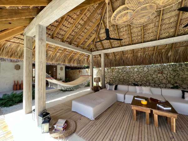 Luxurious Ecofriendly Villa Minutes From Playa