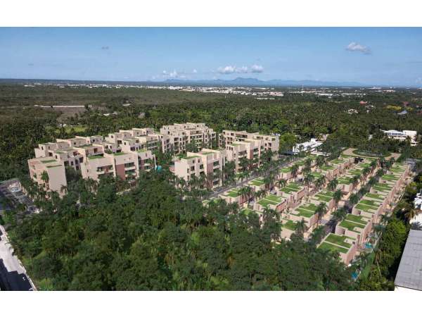 Id-1098 Los Corales Two-bedroom Townhouse For Sale