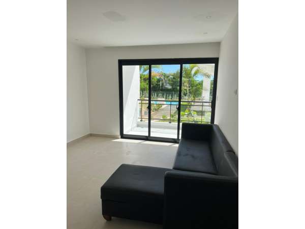 Id-2618 Stylish Three Bedroom Condo For Sale In