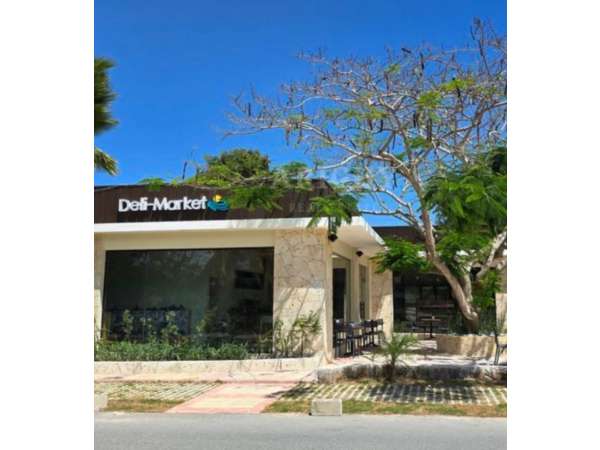 Spacious 2 Bedroom Condo Fully Furnished With