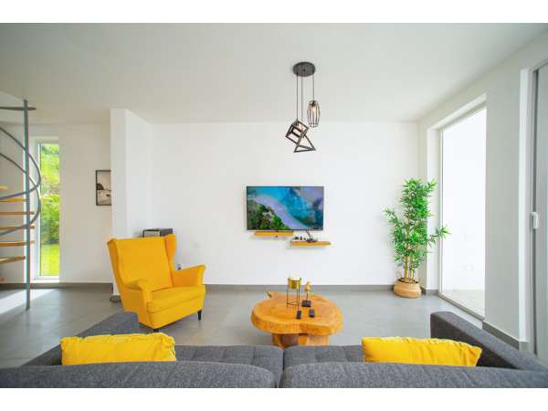 Exquisite Two-level Villa With Breathtaking Views