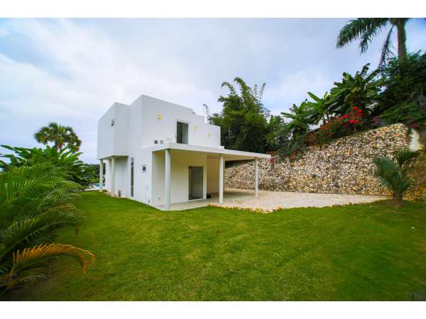 Exquisite Two-level Villa With Breathtaking Views