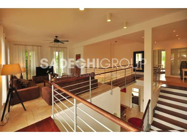 Stunning Contemporary 5-bedroom Villa | 5 Min From