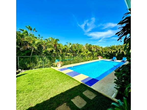 Spacious 4-bedroom Villa In Casa Linda  Fully