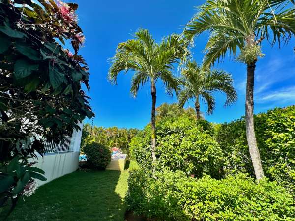 Spacious 4-bedroom Villa In Casa Linda  Fully