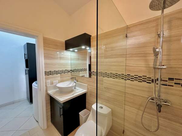 Spacious 4-bedroom Villa In Casa Linda  Fully