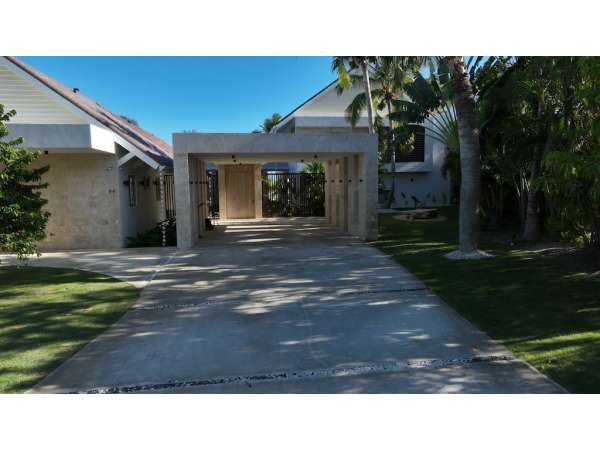 Enchanting Las Palmas Villa In Punta Espada Cap