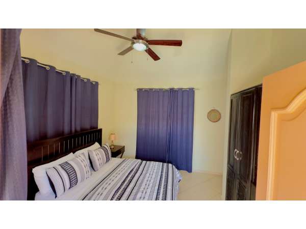 Spacious 6-bedroom Villa In Casa Linda