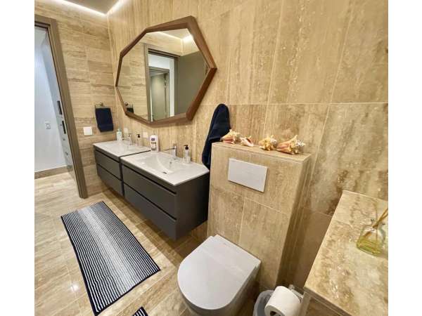 Spectacular 4-bedroom Apartment In A Premier