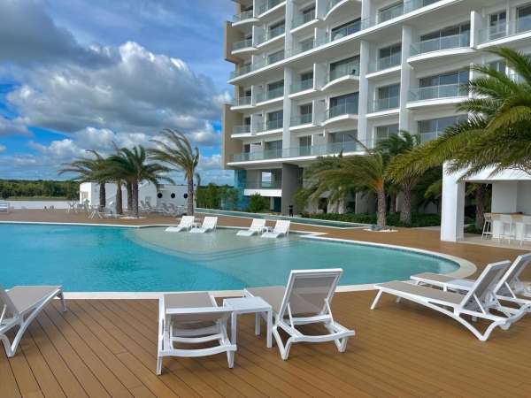 Spectacular 4-bedroom Apartment In A Premier