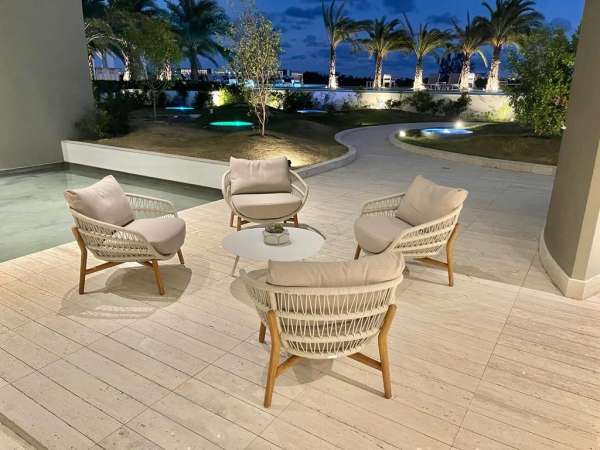 Spectacular 4-bedroom Apartment In A Premier