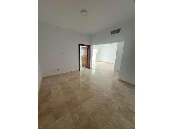 Apartment With Pool View And Premium Amenities In