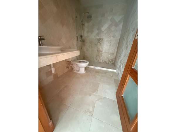 Apartment With Pool View And Premium Amenities In