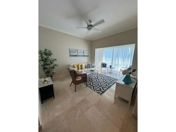 Pool Views 2br Penthouse In A Beachfront Complex