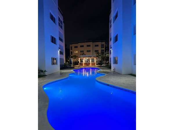 Pool Views 2br Penthouse In A Beachfront Complex