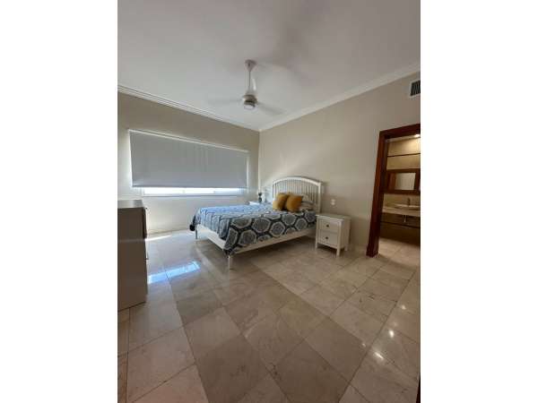 Pool Views 2br Penthouse In A Beachfront Complex