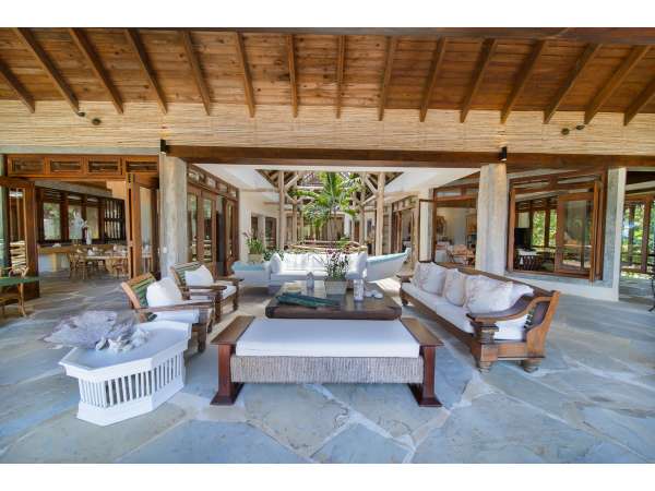 Seafront Villa In Marina €“ Punta Cana Resort &