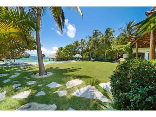 Seafront Villa In Marina €“ Punta Cana Resort &