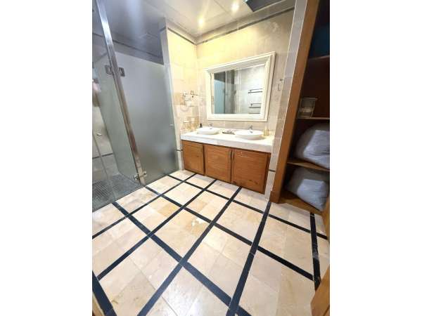 Oceanfront Penthouse With Ocean View In Exclusive