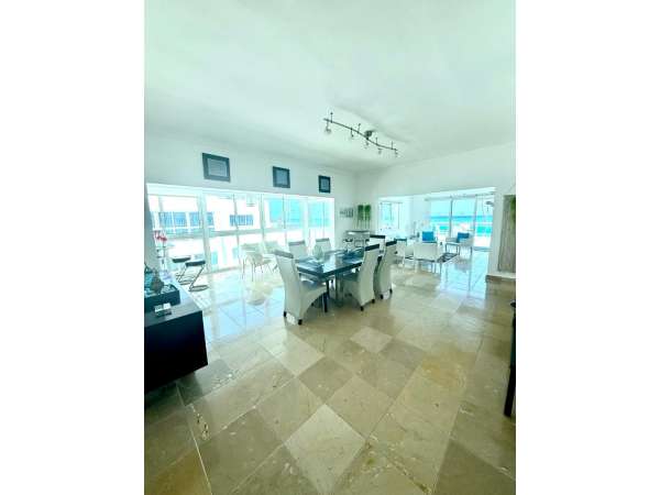 Oceanfront Penthouse With Ocean View In Exclusive