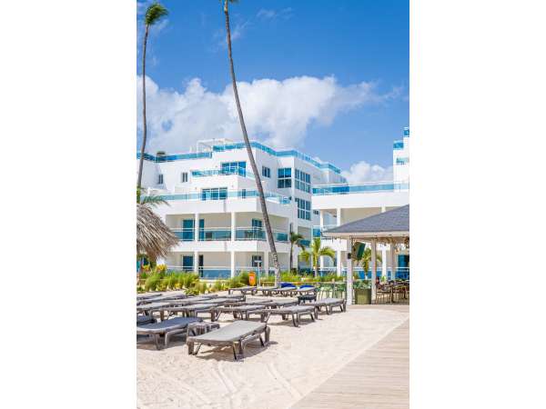 Oceanfront Penthouse With Ocean View In Exclusive