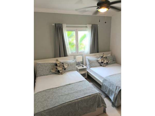 Condo Just Minutes From The Beach