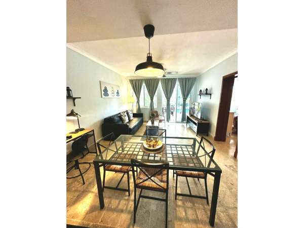 Comfortable Beachfront Condo In Playa Turquesa For