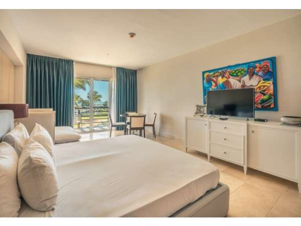 Modern 2-bedroom Apartment With Ocen View At Punta