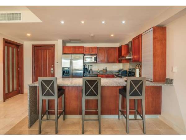 Modern 2-bedroom Apartment With Ocen View At Punta