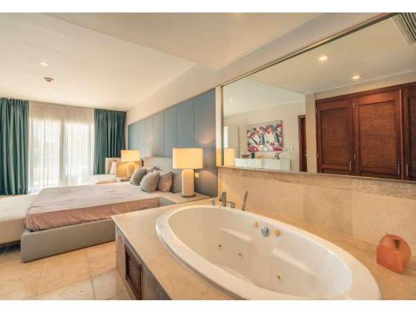 Modern 2-bedroom Apartment With Ocen View At Punta