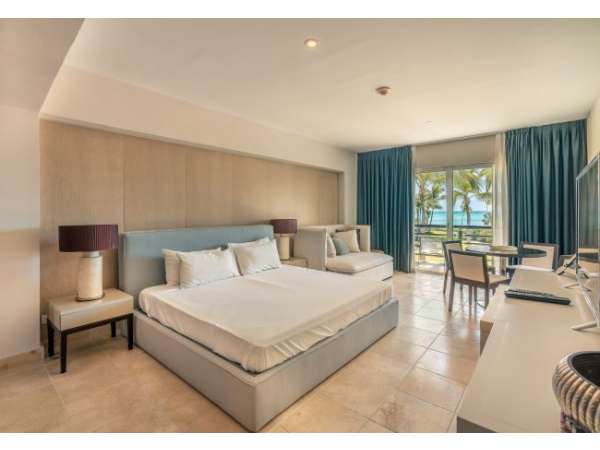 Modern 2-bedroom Apartment With Ocen View At Punta