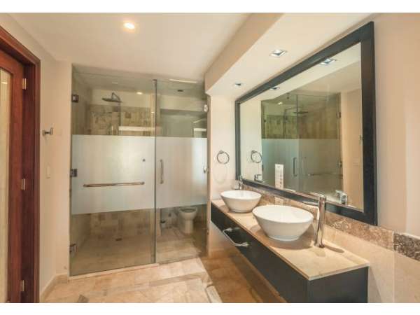 Modern 2-bedroom Apartment With Ocen View At Punta