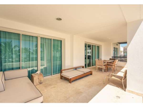 Modern 2-bedroom Apartment With Ocen View At Punta