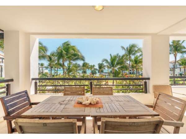 Modern 2-bedroom Apartment With Ocen View At Punta