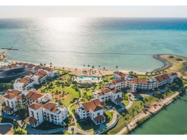 Modern 2-bedroom Apartment With Ocen View At Punta