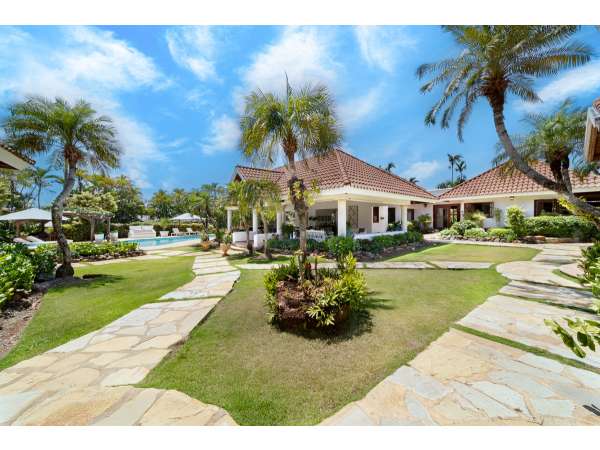 Charming 4-bedroom Villa For Sale In Barranca