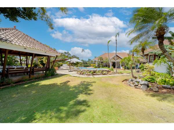 Charming 4-bedroom Villa For Sale In Barranca