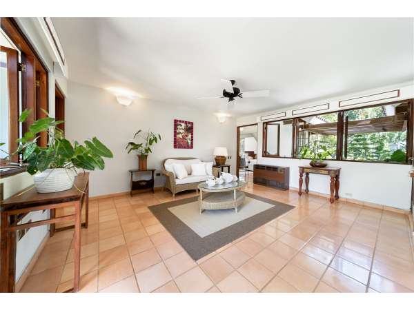 Charming 4-bedroom Villa For Sale In Barranca