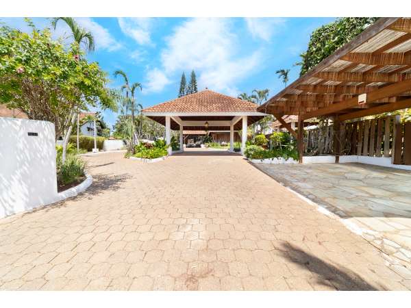 Charming 4-bedroom Villa For Sale In Barranca