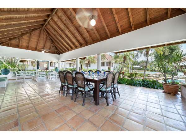 Charming 4-bedroom Villa For Sale In Barranca