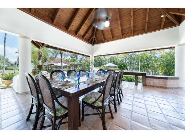 Charming 4-bedroom Villa For Sale In Barranca