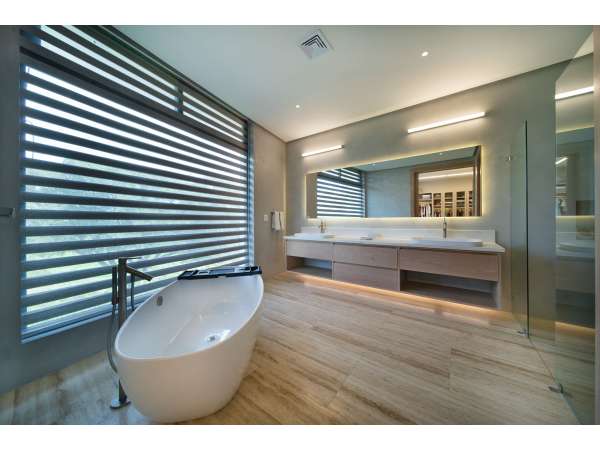 Elegant Golf View Residence In El Valle -