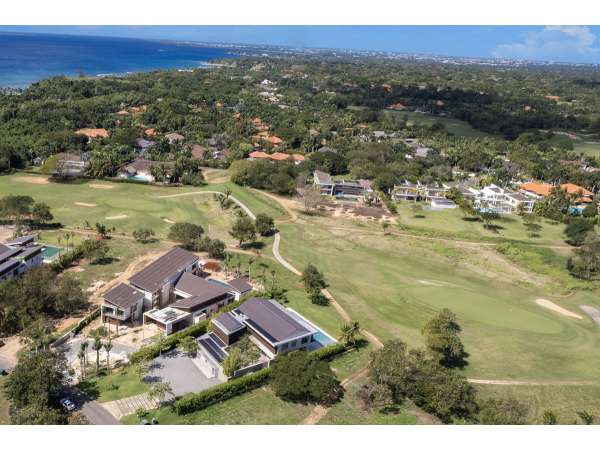 Elegant Golf View Residence In El Valle -