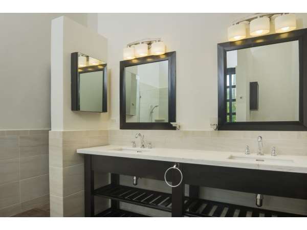 Extraordinary Villa In The Prestigious Sea Horse