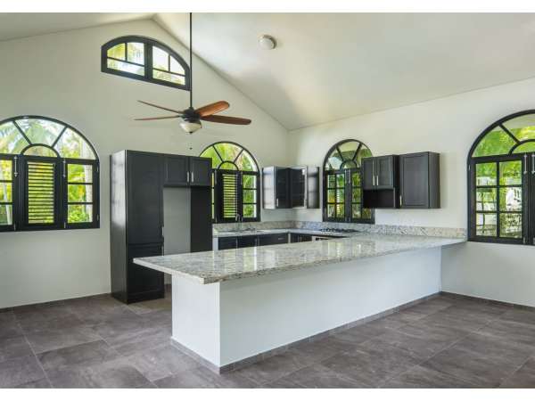 Extraordinary Villa In The Prestigious Sea Horse