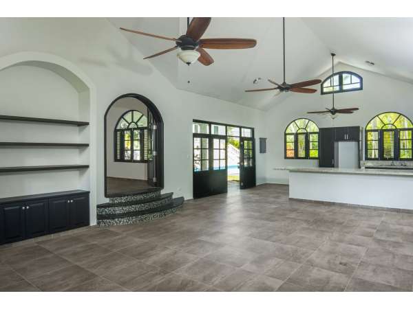 Extraordinary Villa In The Prestigious Sea Horse