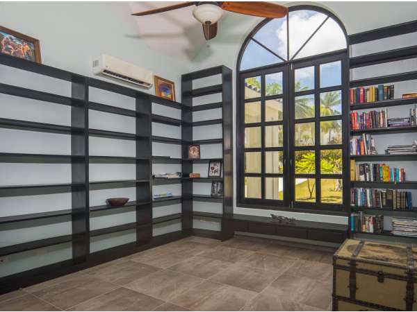 Extraordinary Villa In The Prestigious Sea Horse