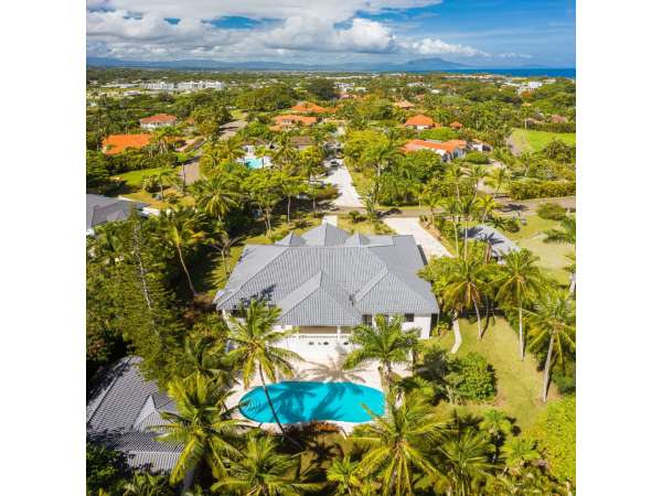 Extraordinary Villa In The Prestigious Sea Horse